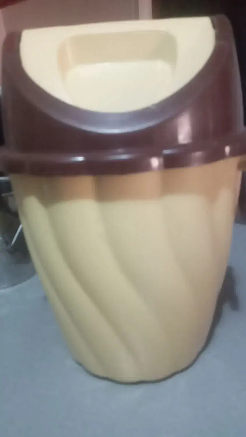 دوعدد سطل آشغال در حدنوی نو|لوازم نظافت|تبریز, |دیوار