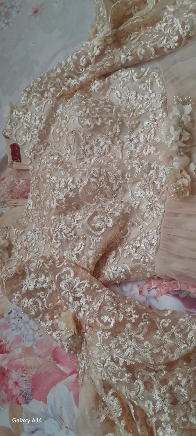 دون مجلسی|لباس|پارسآباد, |دیوار