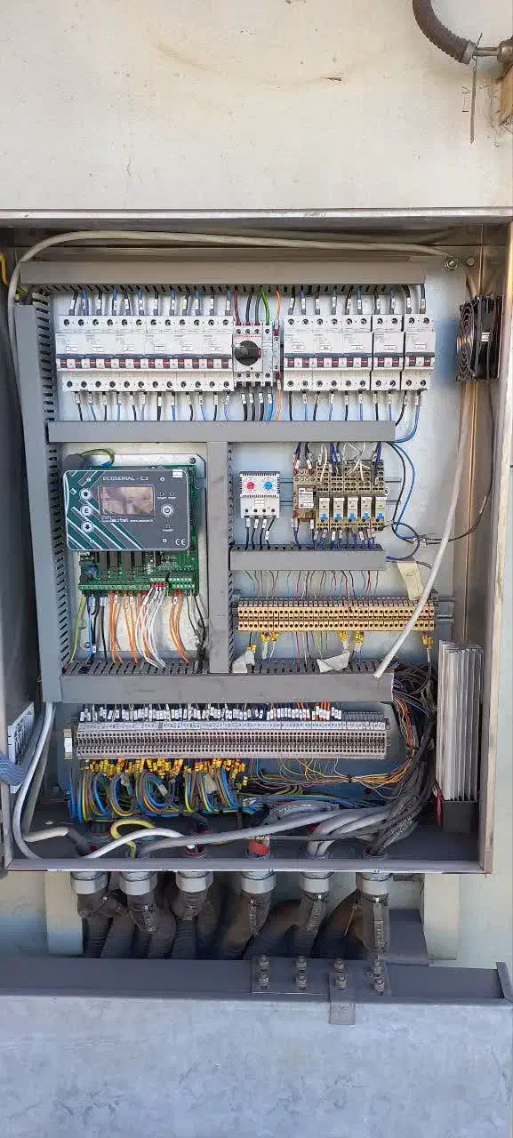 برقکاری ، برق ساختمانی و صنعتی|خدمات پیشه و مهارت|بروجن, |دیوار