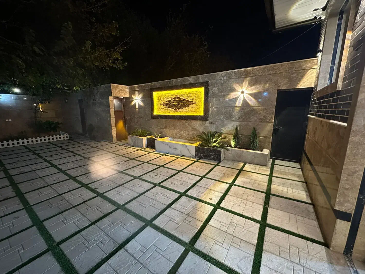 سالن مراسم|خدمات پذیرایی، مراسم|کرج, کلاک پایین|دیوار