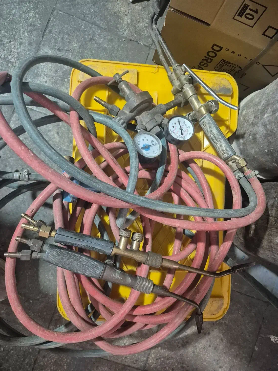 کپسول هوا و مالیمتر|ابزارآلات|تهران, والفجر (افسریه)|دیوار