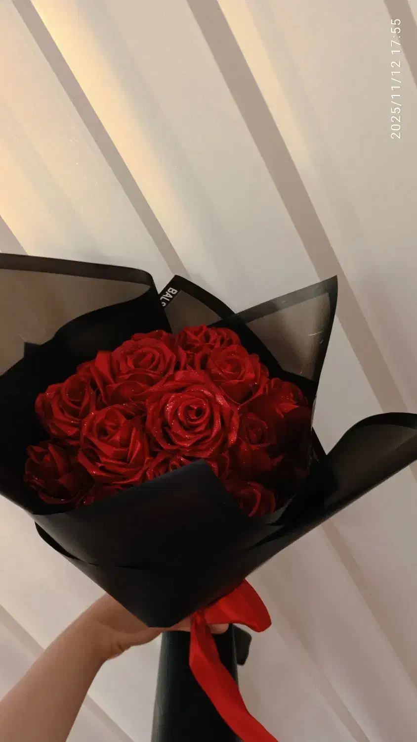 دسته گل رز روبانی|گل مصنوعی|میانه, |دیوار