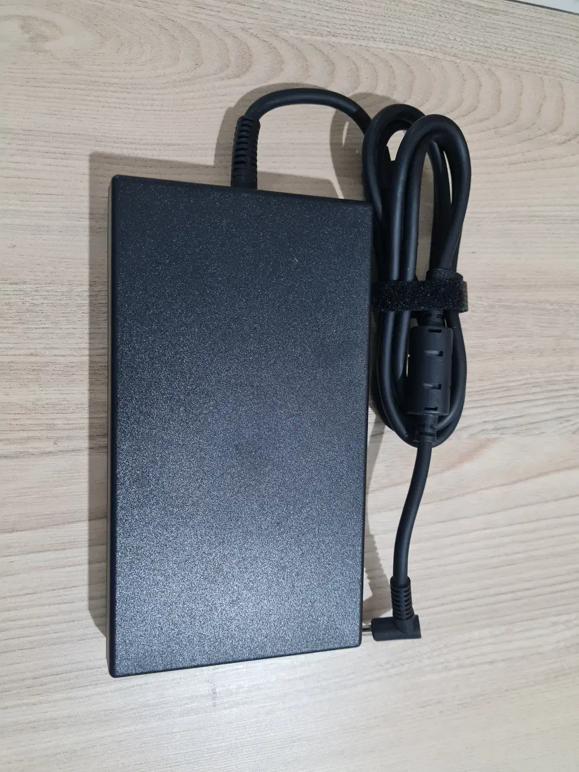 شارژر 200 وات لپ تاپ  Hp|قطعات و لوازم جانبی رایانه|هشتگرد, شهرک کوثر|دیوار