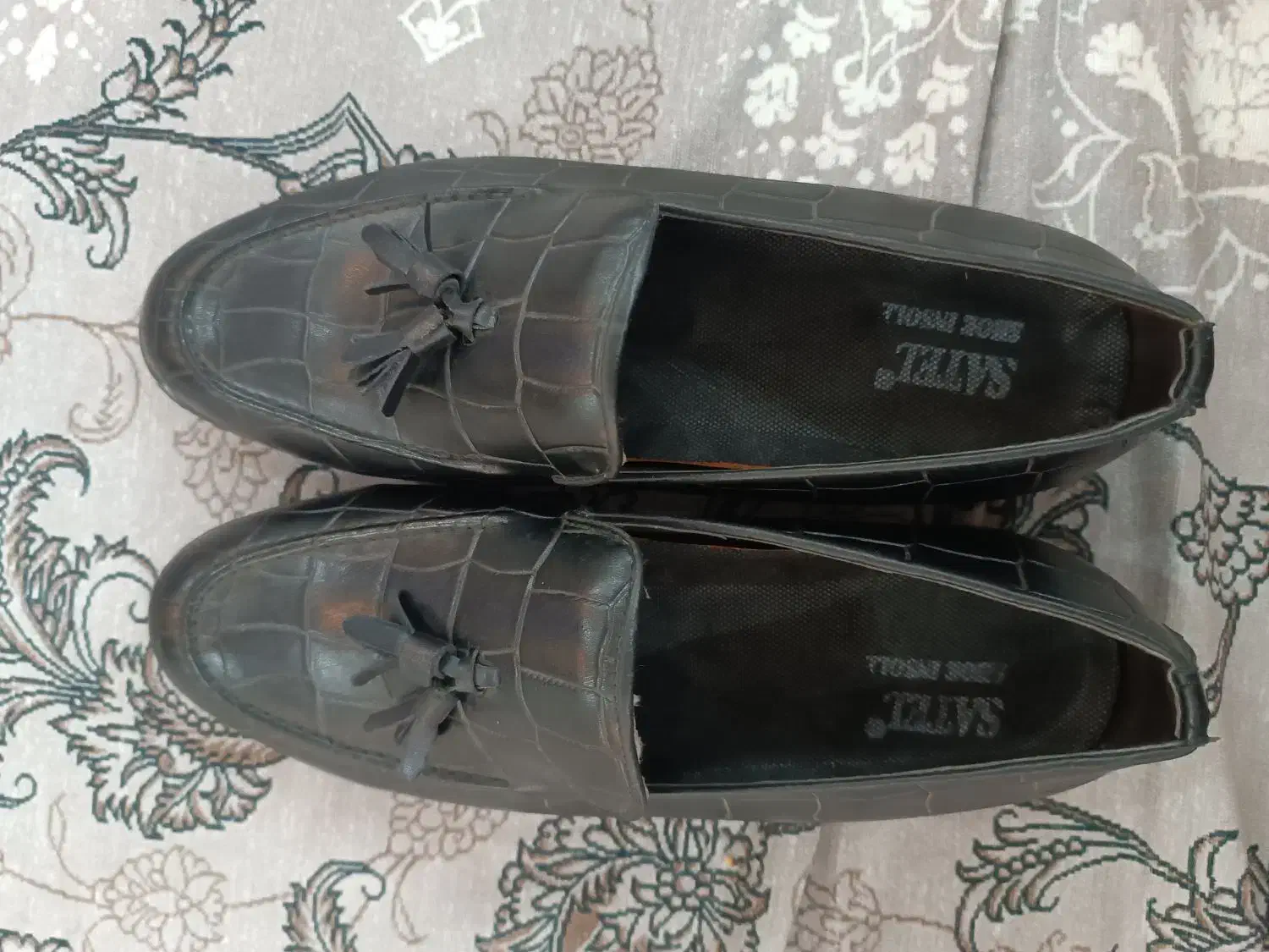 کفش اسپرت|کیف، کفش، کمربند|بندر انزلی, معلم|دیوار