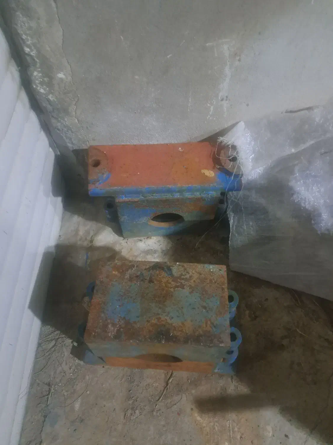 یاتاق بزرگ|ماشین‌آلات صنعتی|تبریز, |دیوار