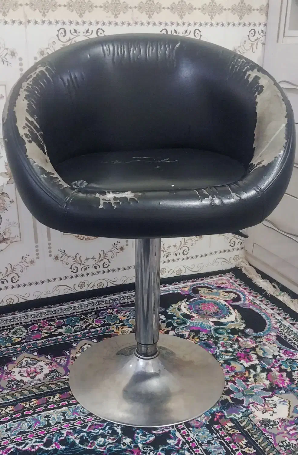 صندلی جکدار|صندلی و نیمکت|سوسنگرد, |دیوار