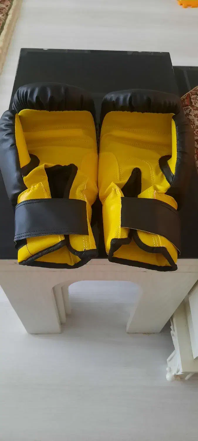 دستکش بوکس پسرانه چرم|تجهیزات ورزشی|اردبیل, |دیوار