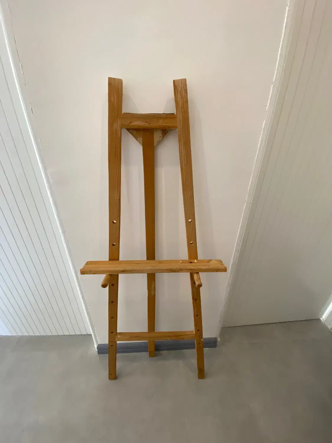 سه پایه نقاشی چوبی سالم در حد نو|لوازم التحریر|مشهد, دانشجو|دیوار