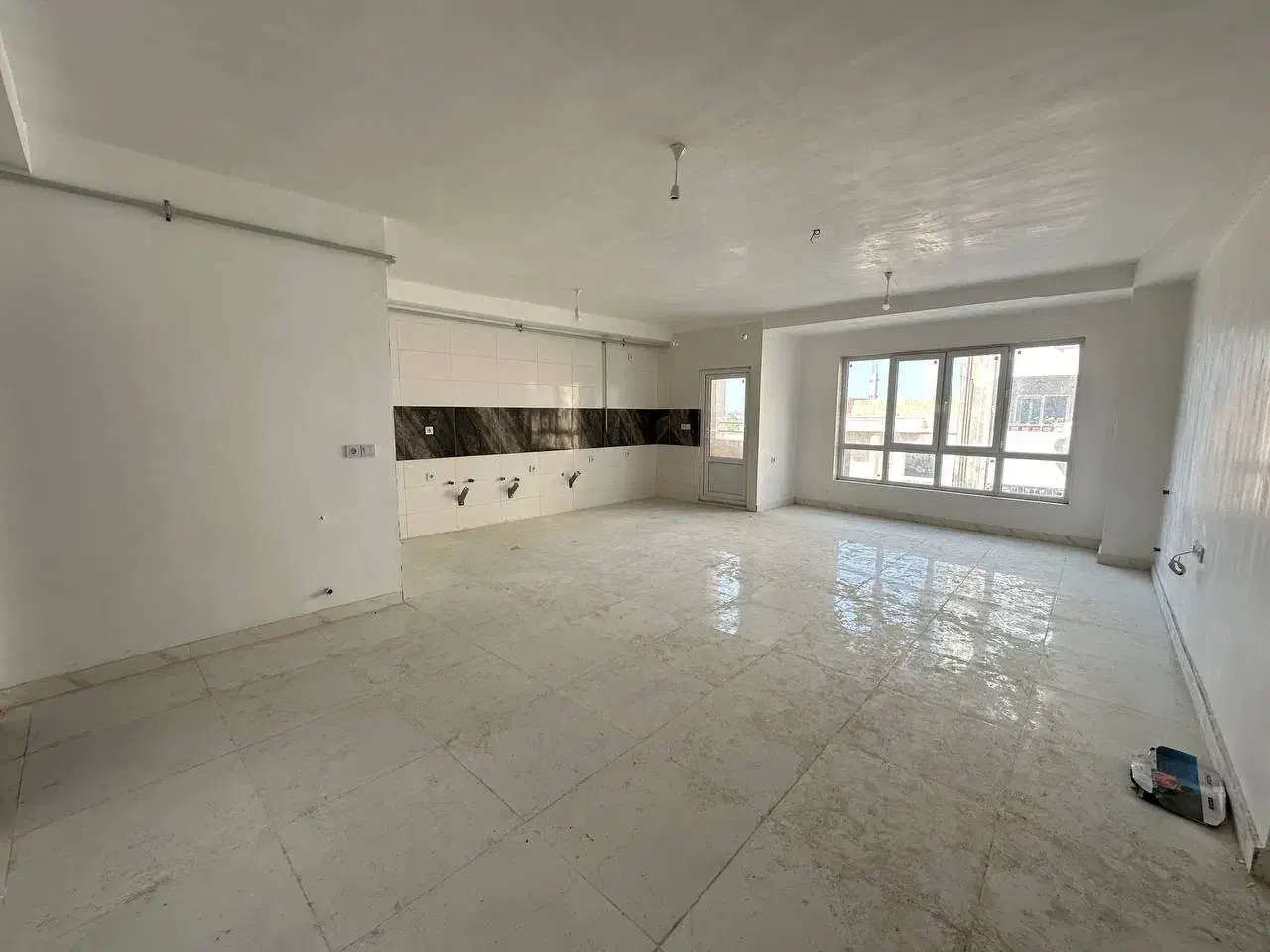 فروش واحد نوساز طبقه دوم محدوده سه راه|فروش آپارتمان|بندر گز, |دیوار