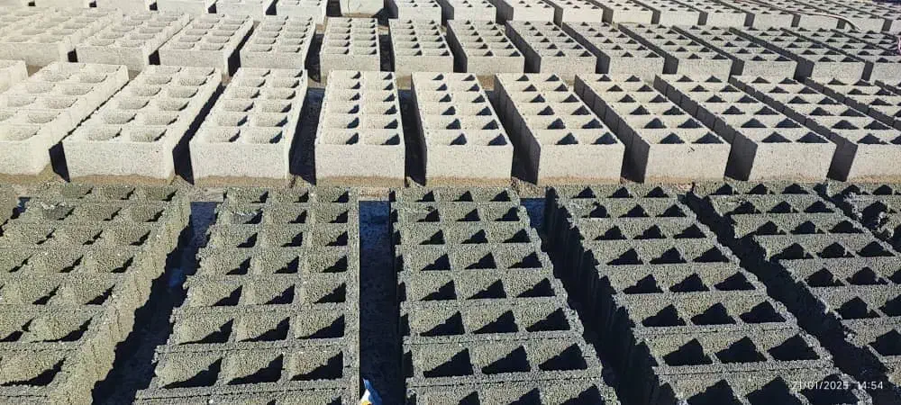 کارگر ساده جوان و کاری برای بلوک زنی|استخدام معماری، عمران و ساختمانی|شوشتر, |دیوار