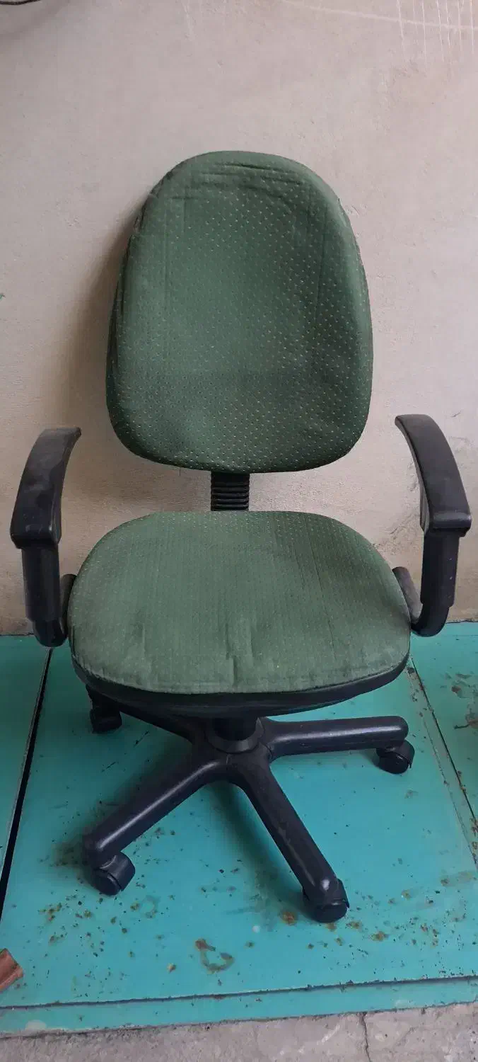 صندلی چرخ دار|صندلی و نیمکت|میانه, |دیوار