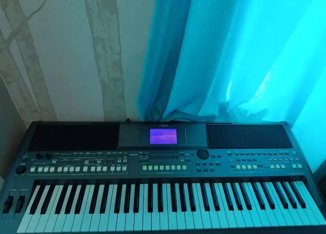 یاماها|پیانو، کیبورد، آکاردئون|کیش, |دیوار