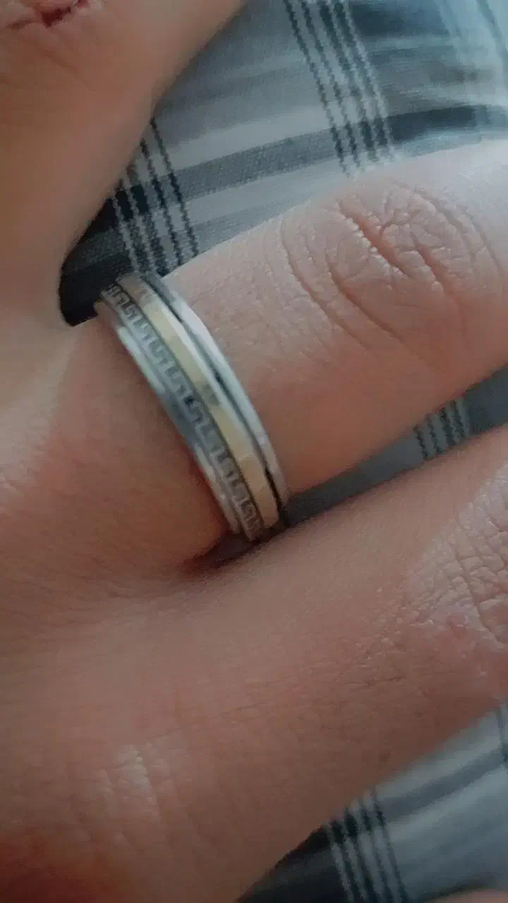 یک عدد حلقه کوبیک|جواهرات|ورامین, ورامین|دیوار