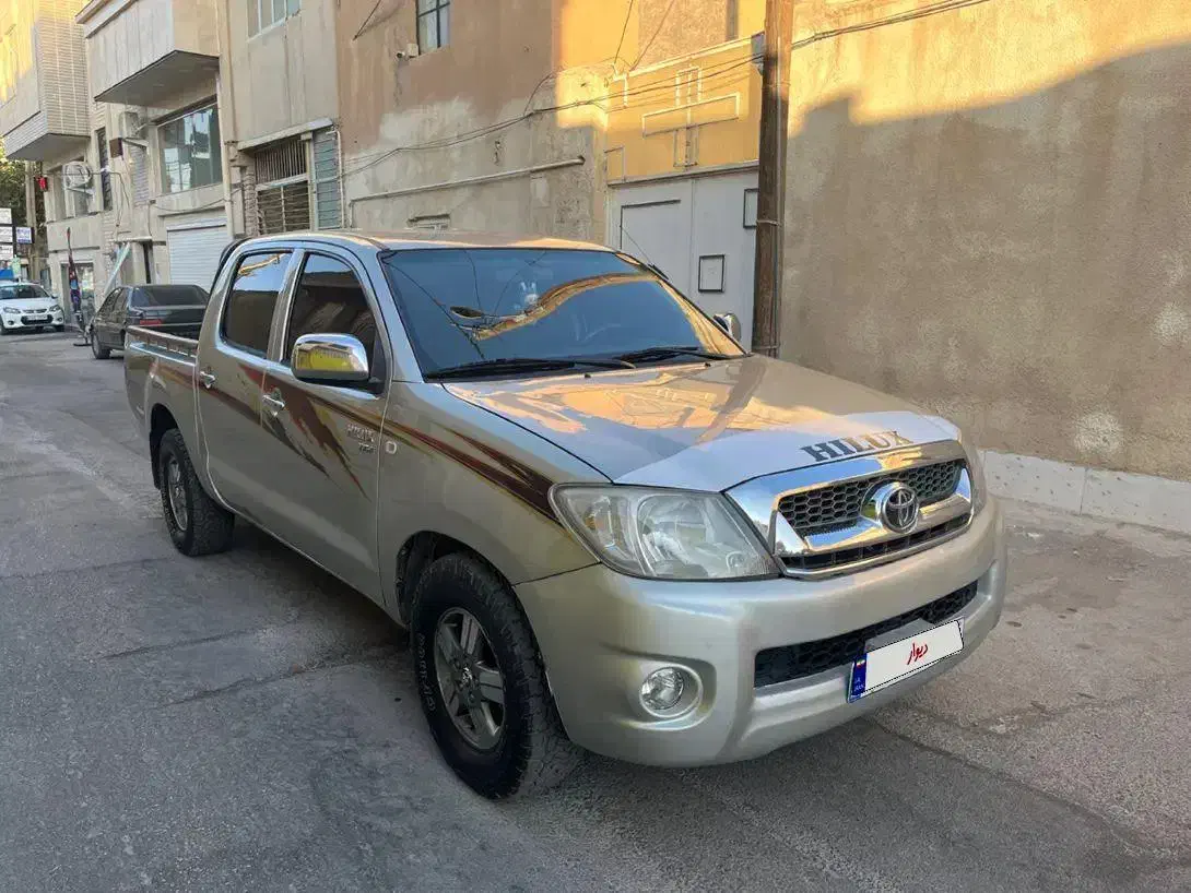 تویوتا هایلوکس|خودرو سواری و وانت|سیرجان, |دیوار