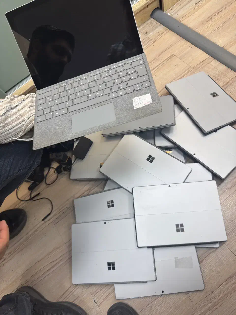 لپتاپ تبلت سرفیس پرو 5 surface pro 5|رایانه همراه|تهران, فلسطین (میدان انقلاب)|دیوار