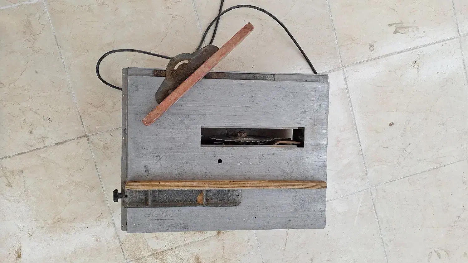 دستگاه برش انگلیسی اصلی|ماشین‌آلات صنعتی|رشت, کوی فکوری|دیوار