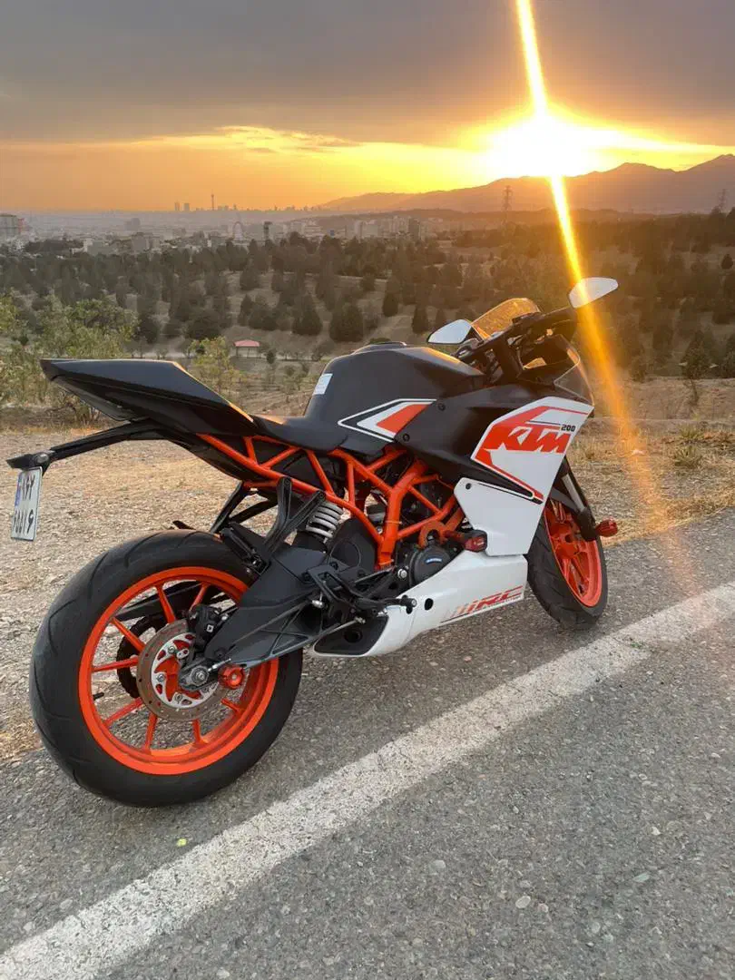 KTM RC 200|موتورسیکلت|تهران, دردشت|دیوار