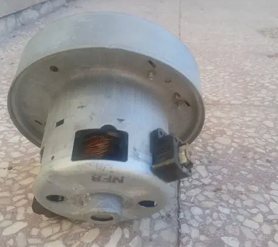 موتور جاری برقی|جاروبرقی، جارو شارژی، بخارشو|قم, سراجه (۱۵ خرداد)|دیوار