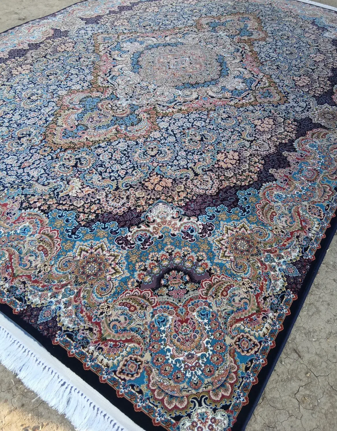 یک  جفت  فرش ۹ متری ۱۰۰۰شانه تراکم ۳۰۰۰|فرش|تنکمان, |دیوار