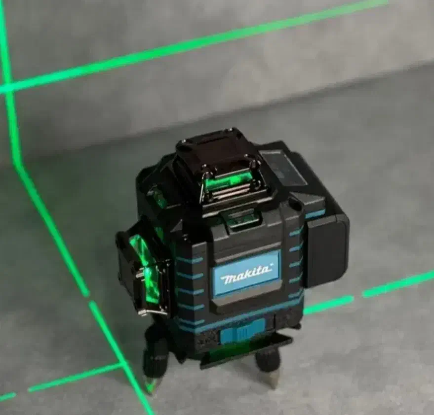 تراز لیزری ماکیتا برجسته 360 سبز مستر|ابزارآلات|اصفهان, کشاورزی|دیوار