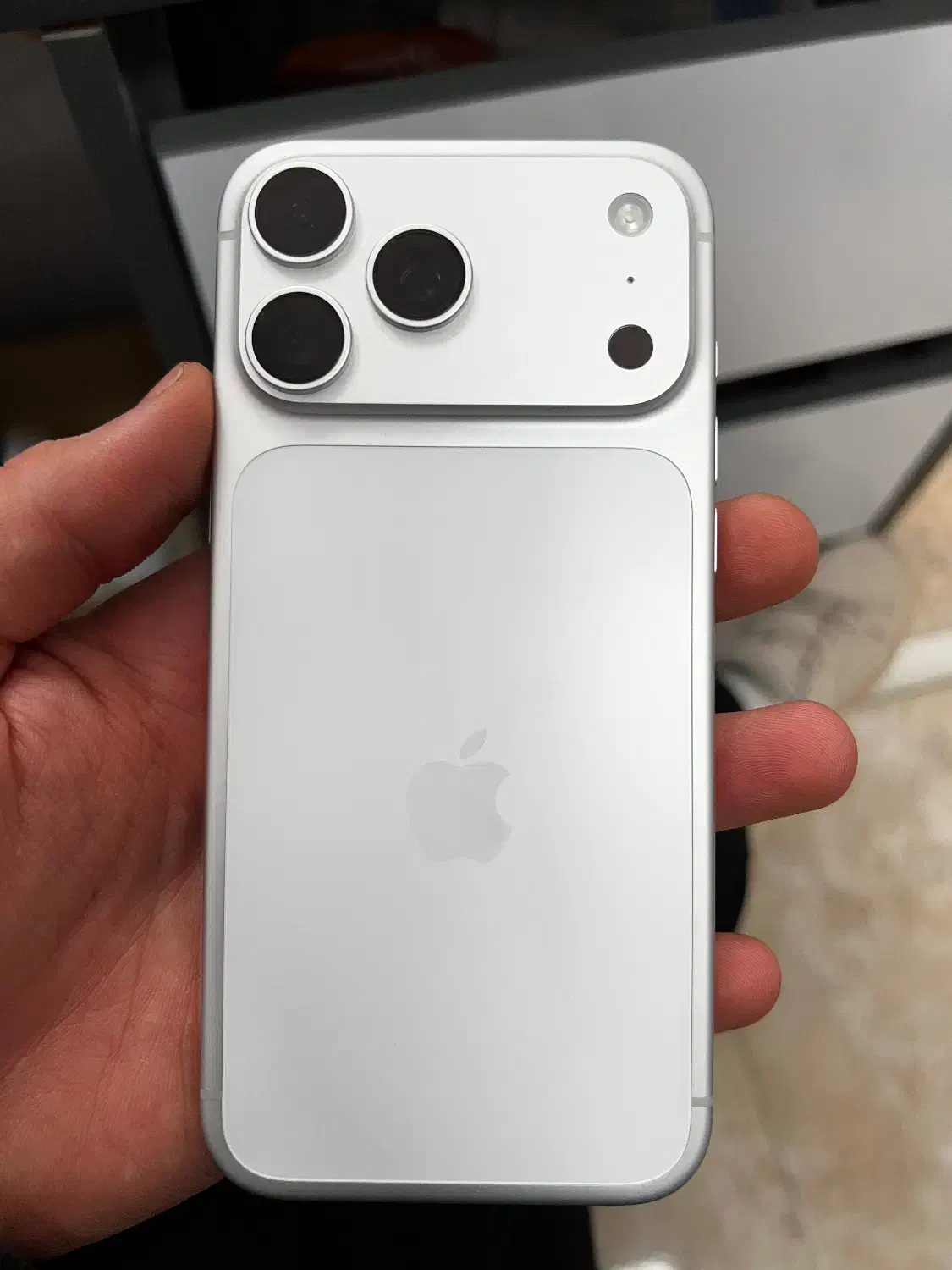 17 پرومکس ۲۵۶ گیگ ZAA|موبایل|اردبیل, |دیوار