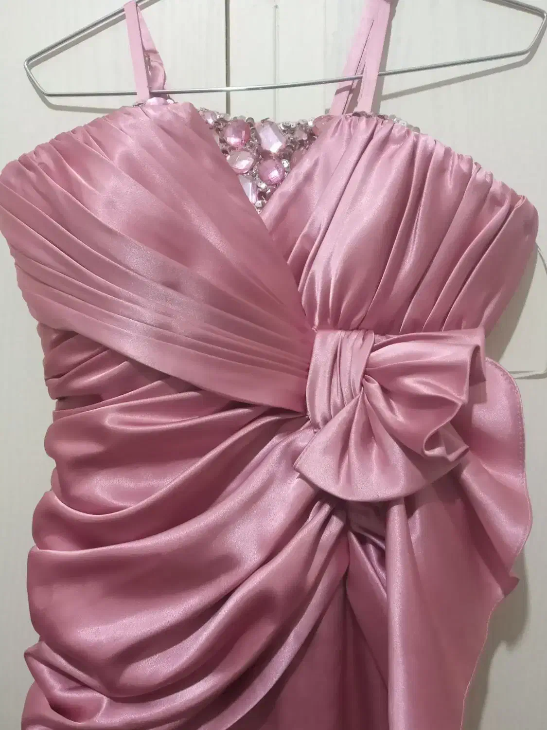 فوری فوری لباس مجلسی تن خوربسیارشیک|لباس|اسلام‌شهر, شهرک الهیه|دیوار