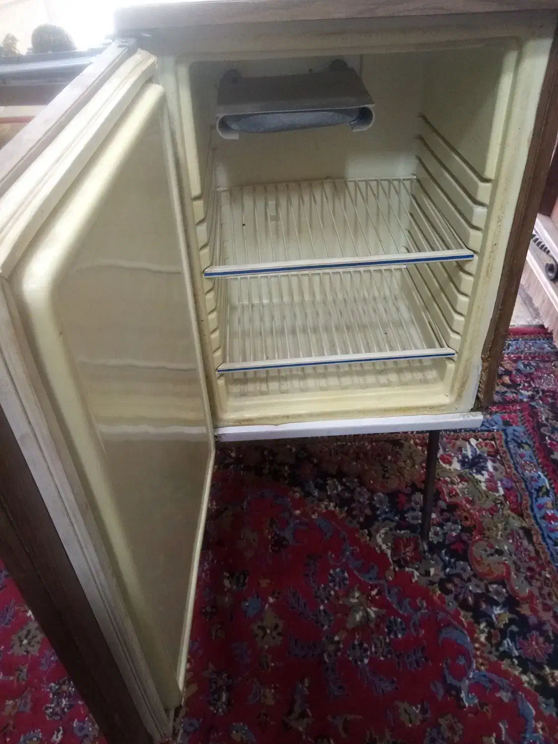 یخچال نفتی وبرقی|کلکسیون اشیاء عتیقه|مه ولات, |دیوار