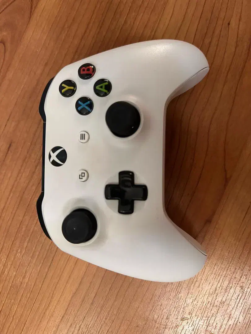 ایکس باکس وان اس ۱ ترابایت|کنسول، بازی ویدئویی و آنلاین|شیراز, دانشگاه شیراز|دیوار