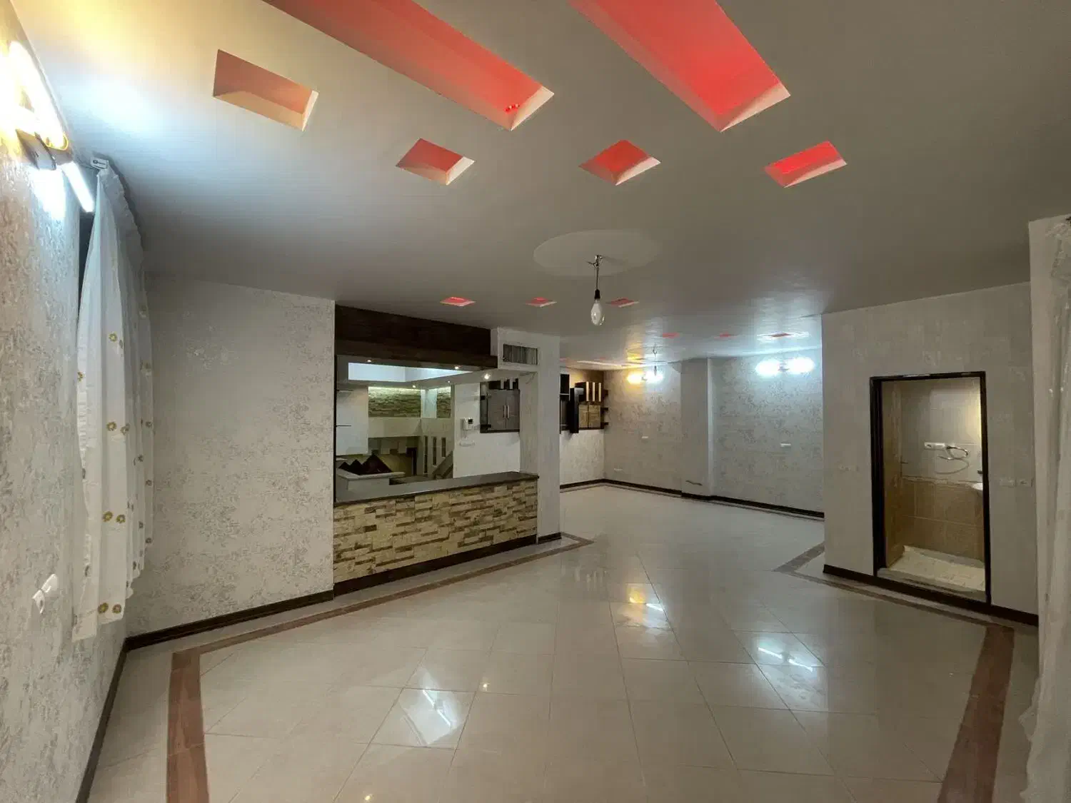 گلخانه ای بسیارتمیزامیرکبیربلوارالغدیر|اجارهٔ خانه و ویلا|کاشان, امیرکبیر|دیوار