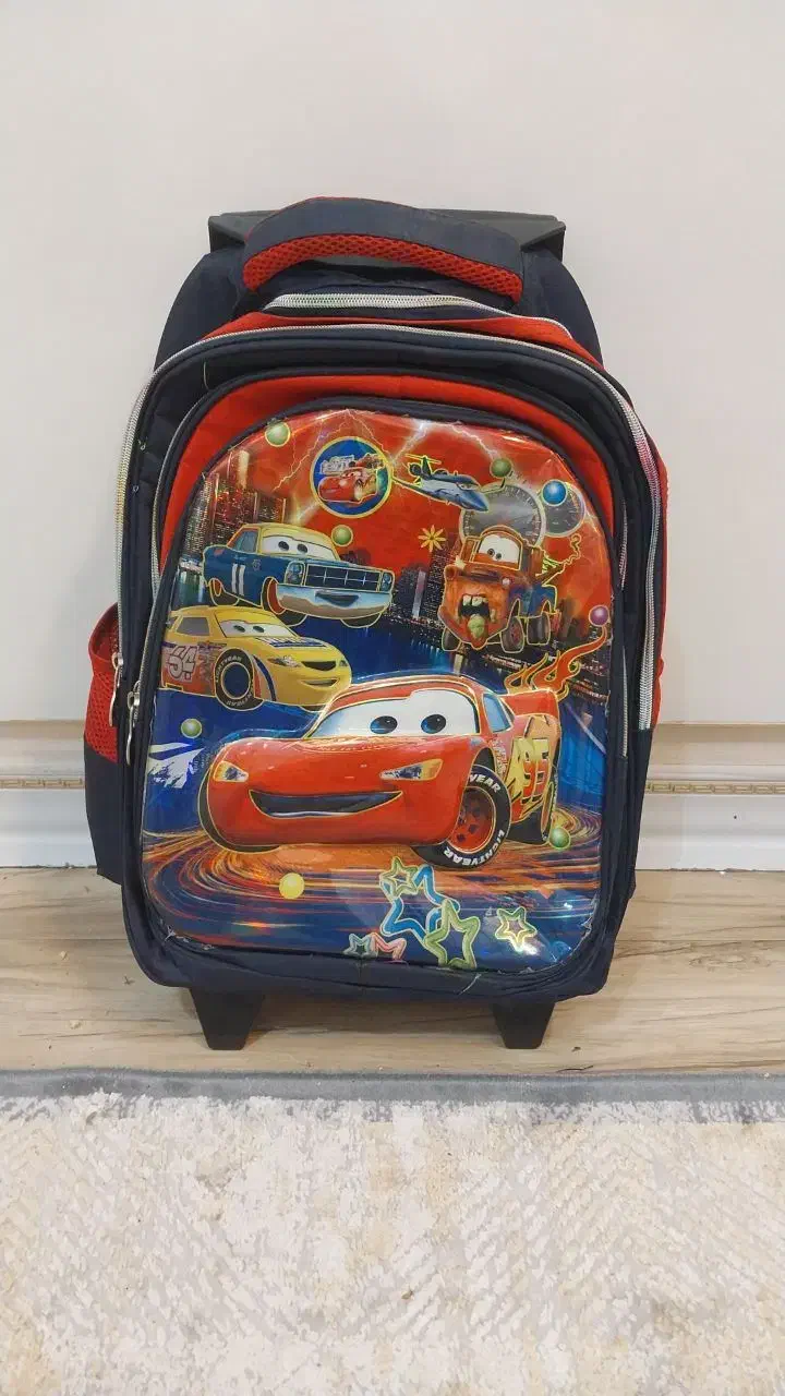 کیف مدرسه چرخ دار|کیف، کفش، کمربند|قم, حاج خلیل|دیوار