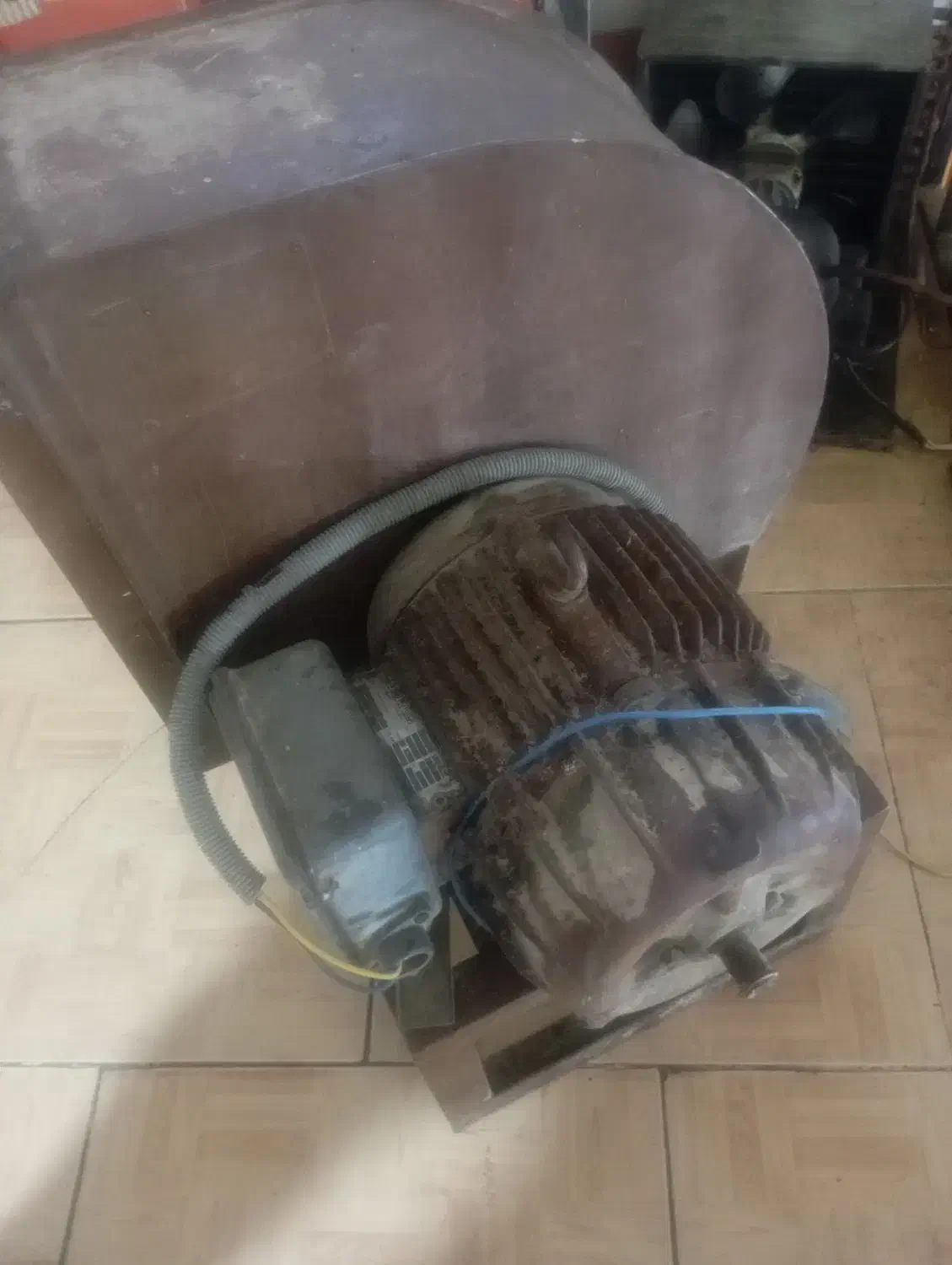 سانتریفیوژ سه اسب تک فاز|کافی‌شاپ و رستوران|وحیدیه, |دیوار