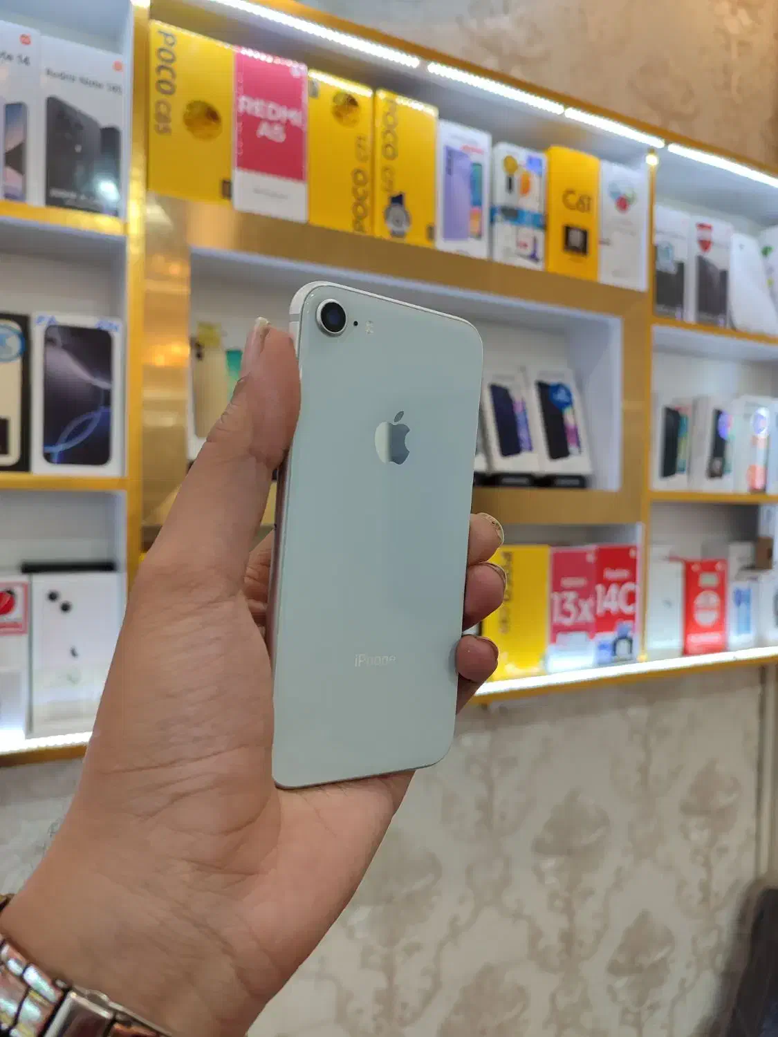 iPhone 8 64g white|موبایل|مشهد, سید رضی|دیوار