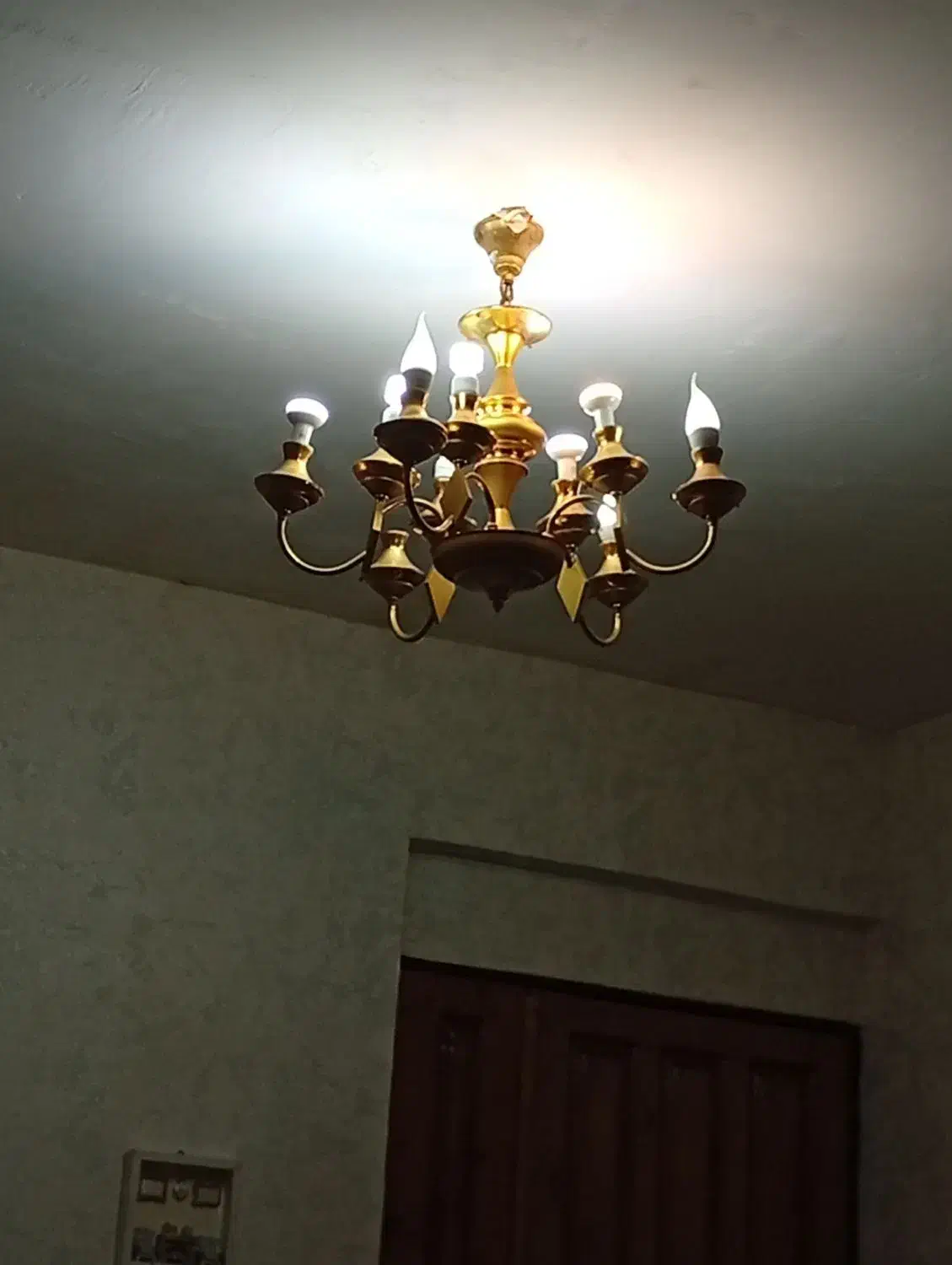 لوستر طلایی|لوستر و چراغ آویز|طاهرگوراب, |دیوار