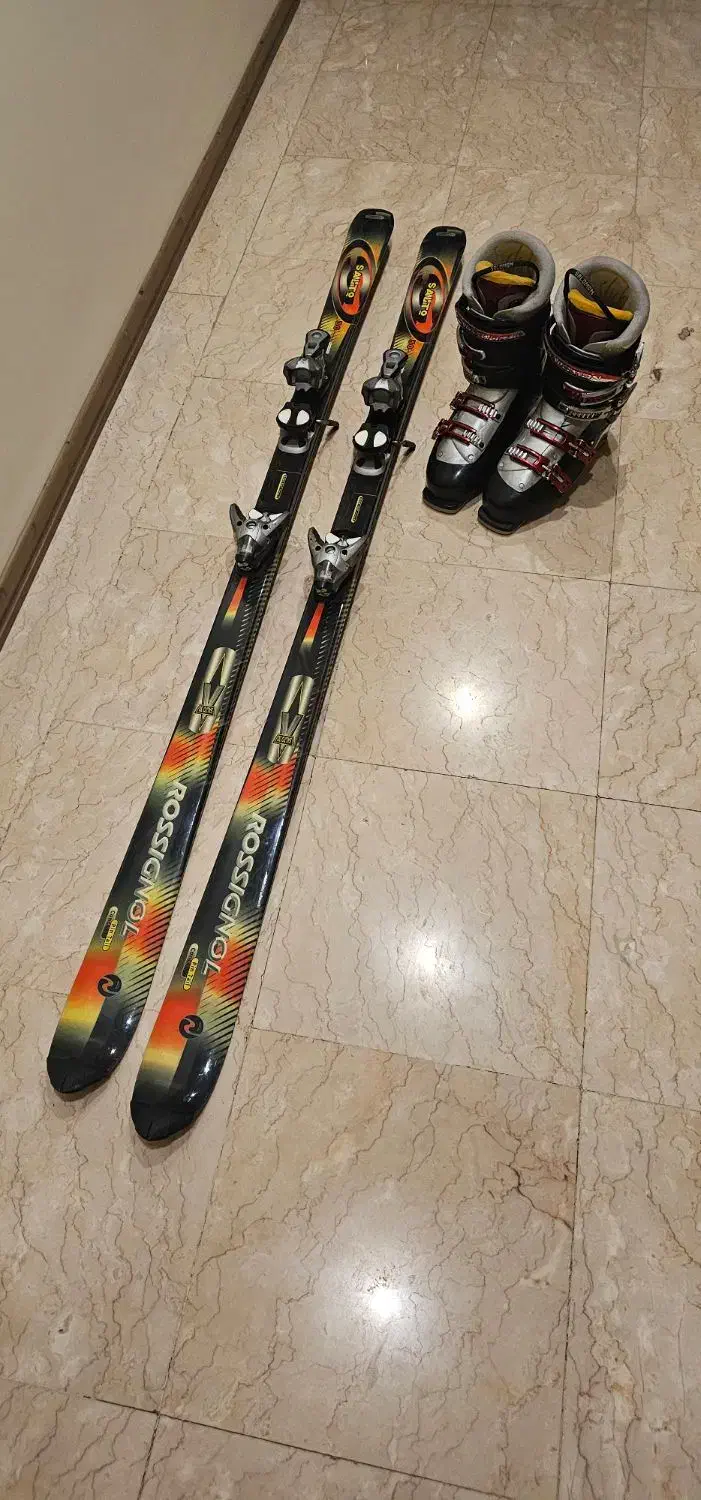 چوب اسکی روسیگنال و کفش اسکی سالامون|ورزش‌های زمستانی|تهران, امانیه|دیوار