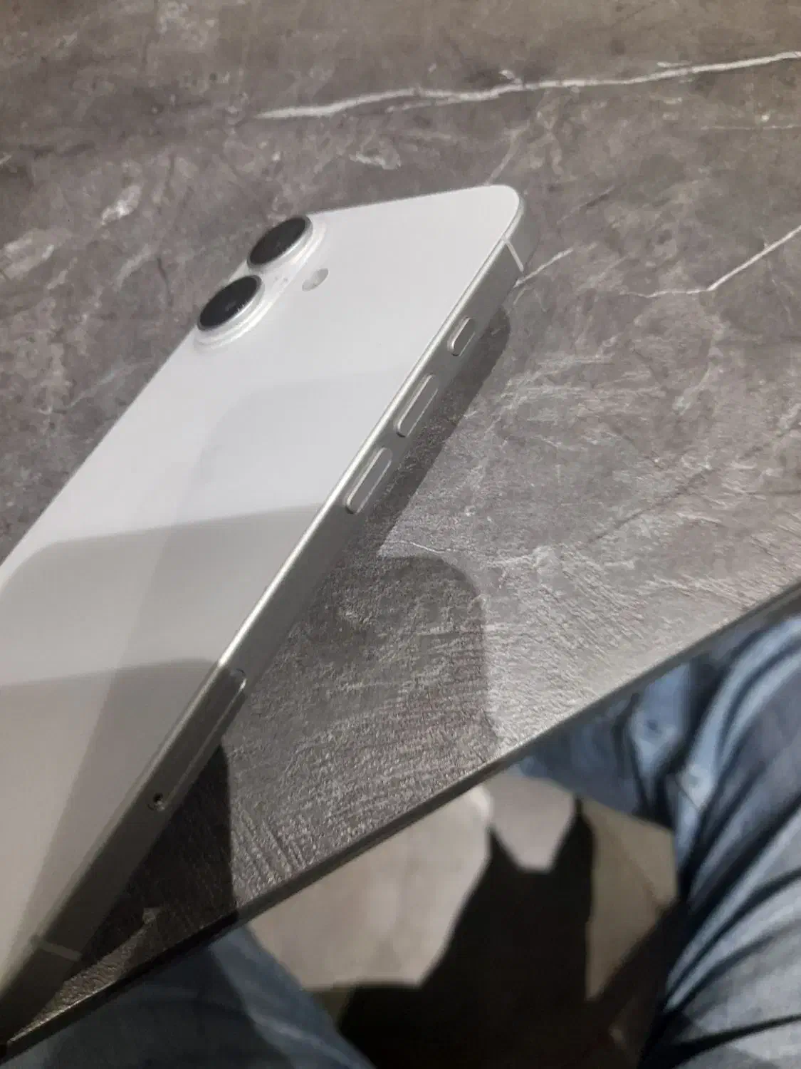 ایفون 16 خیلی تمیز|موبایل|سیرجان, |دیوار