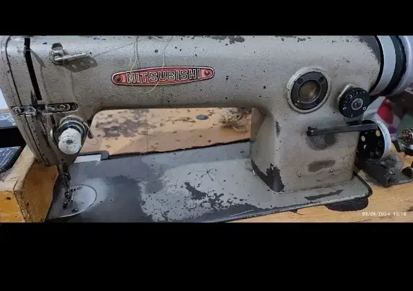 چرخ خیاطی صنعتی میتسوبیشی اصل|چرخ خیاطی و ریسندگی|بومهن, |دیوار