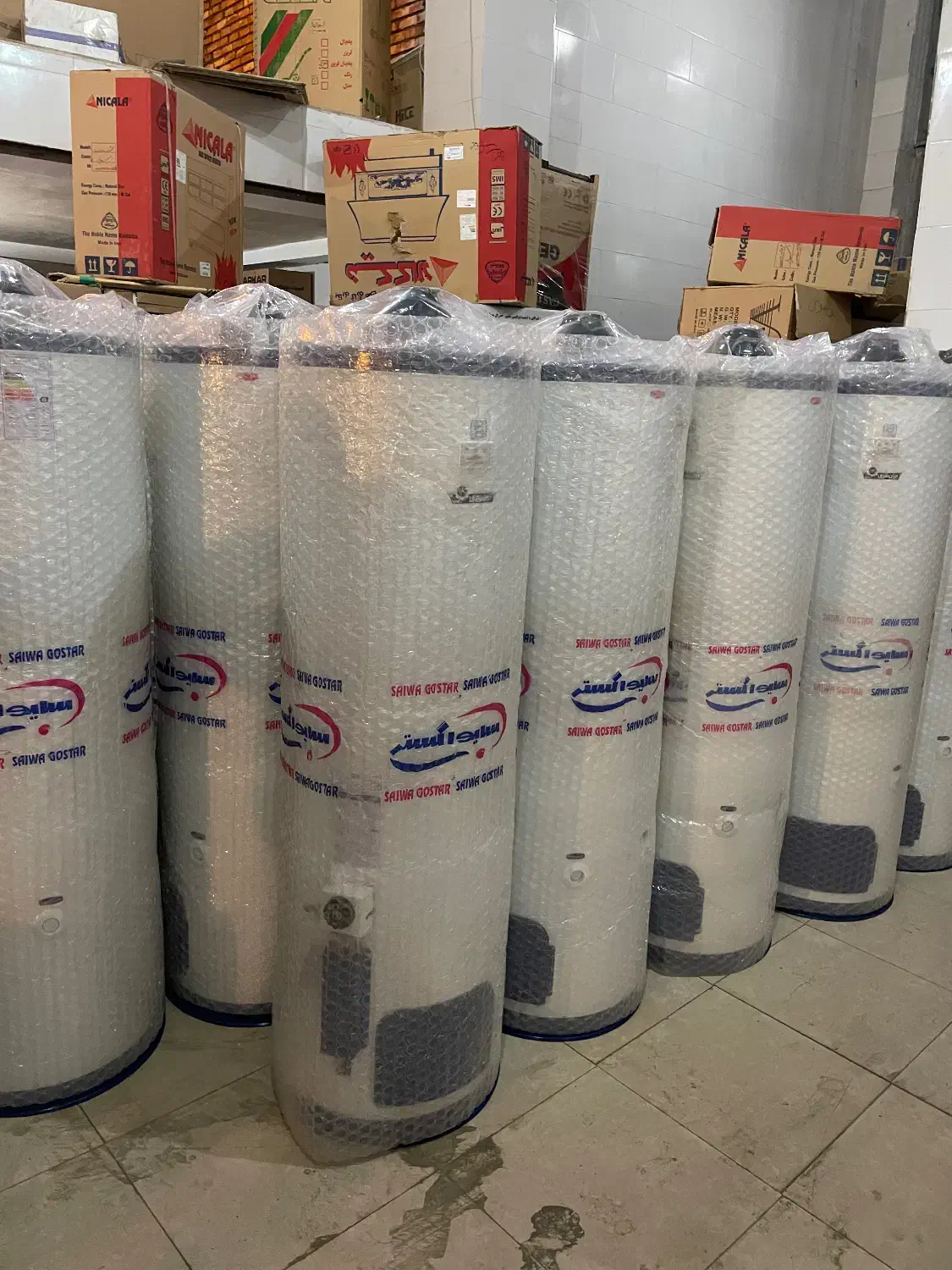 در رنگ‌مشگی|دفتر کار|خوی, |دیوار