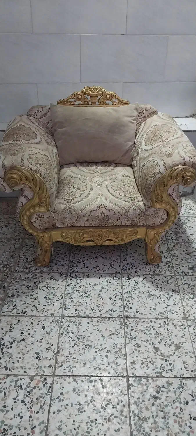 مبل نیمه سلطنتی|مبلمان خانگی و میز عسلی|شوشتر, |دیوار