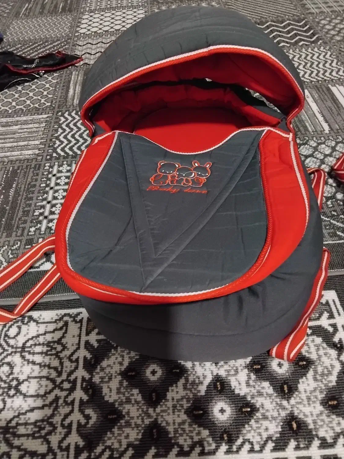 ۲ عدد کیف  بچه ویک عدد گهواره بچه|کالسکه و لوازم جانبی|شیروان (خراسان), |دیوار