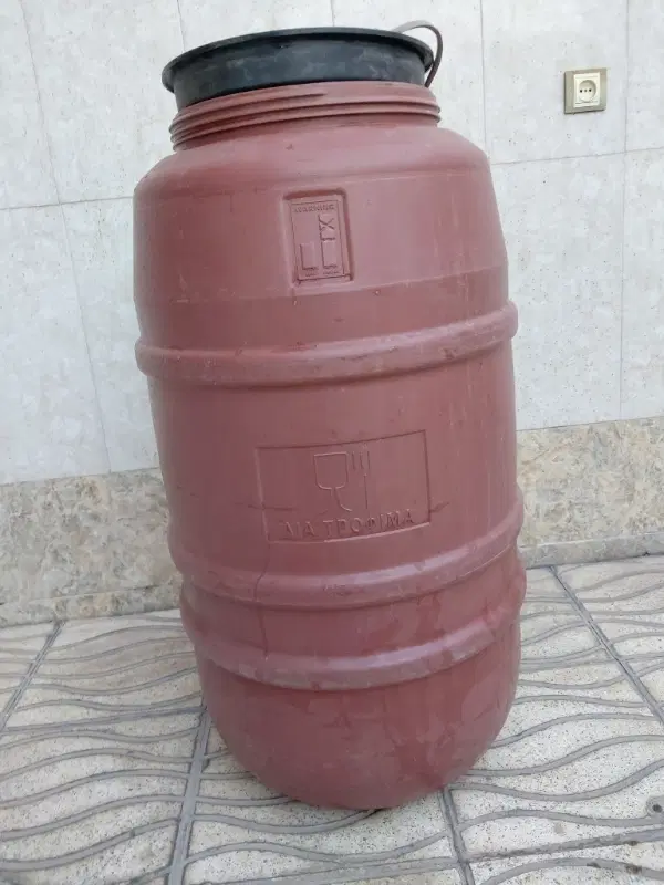 دبه 220|ظروف نگهدارنده، پلاستیکی، یک‌بارمصرف|لنجان, |دیوار