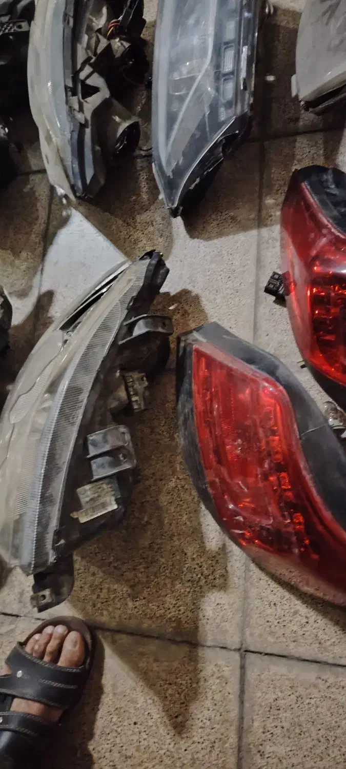 چراغ جلو عقب دنا و دنا پلاس|قطعات یدکی و لوازم جانبی|آفتاب, |دیوار