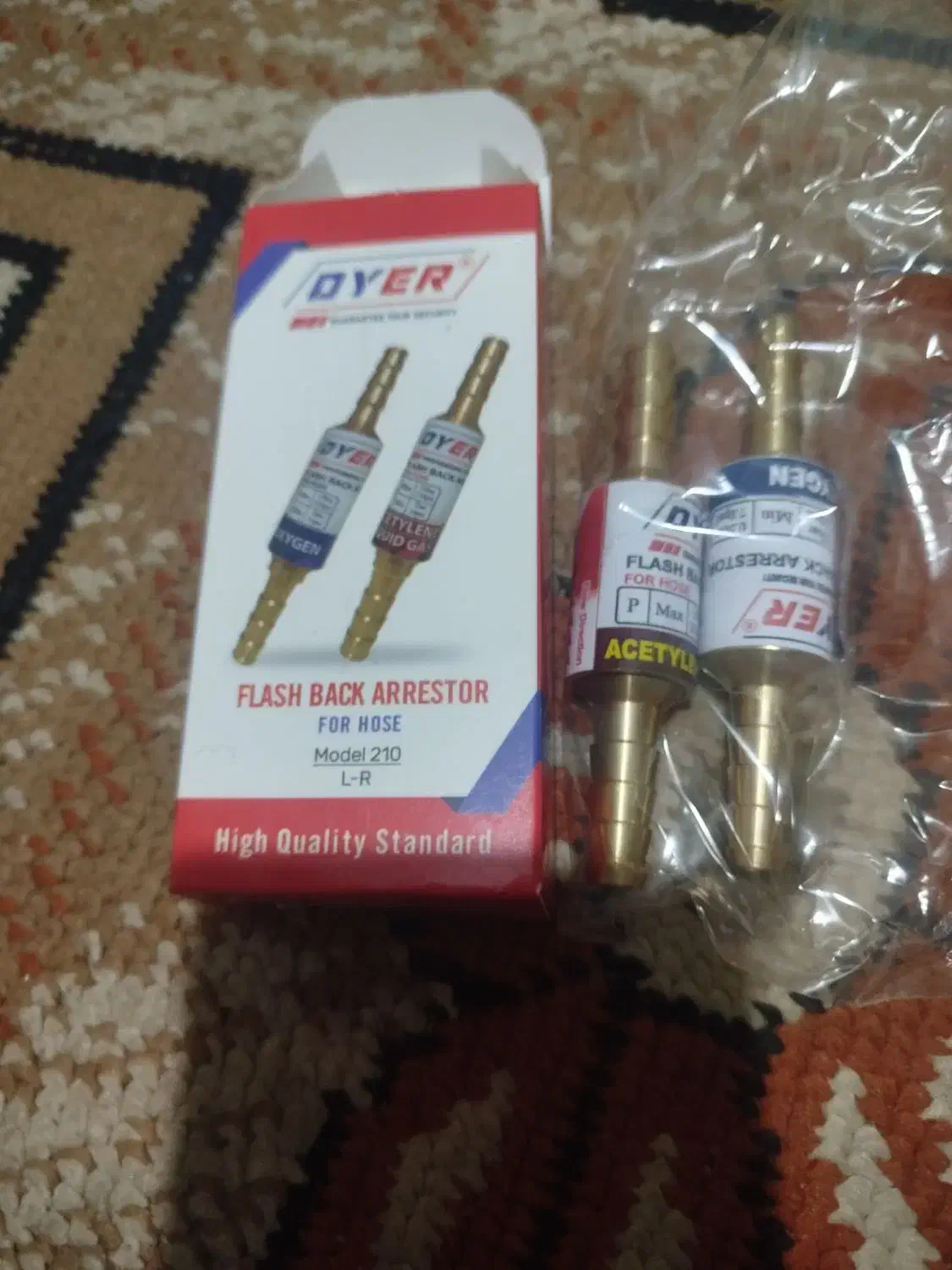 فلاش بک هوا گاز|پنکه و تصفیهکنندهٔ هوا|نیشابور, بنیاد شهید|دیوار