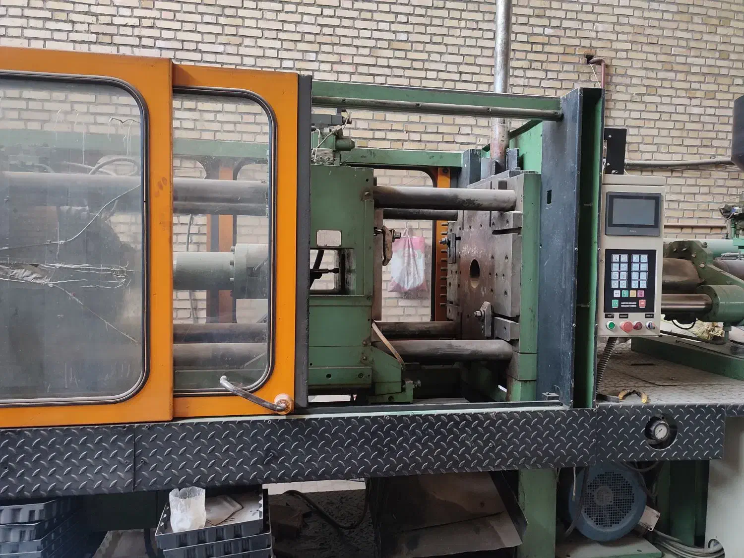 نیرو جهت تزریق پلاستیک|استخدام صنعتی، فنی، مهندسی|مشهد, شهید احمدی روشن|دیوار