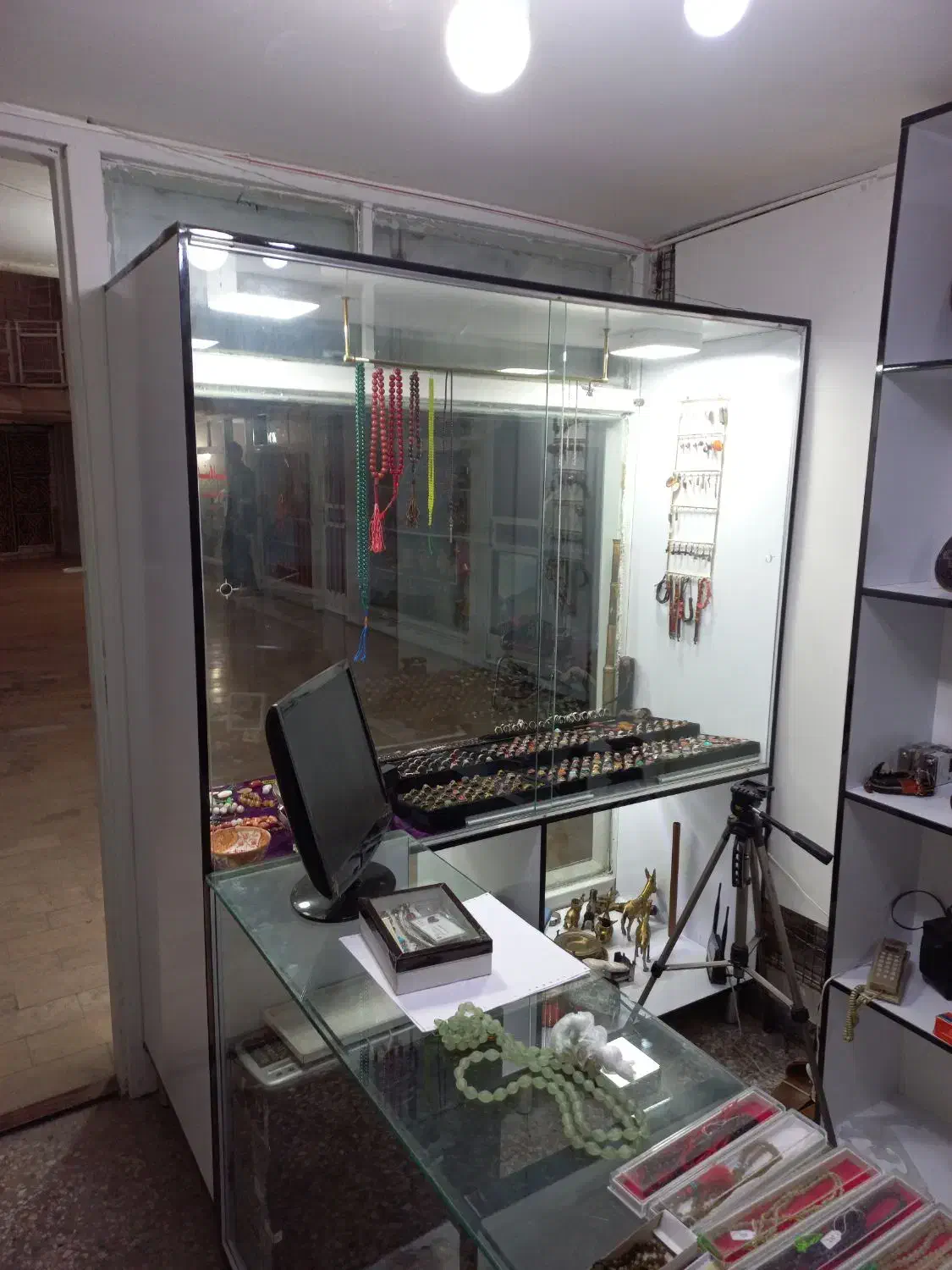 ویترین mdf|کتابخانه، شلف، قفسههای دیواری|خرمآباد, |دیوار