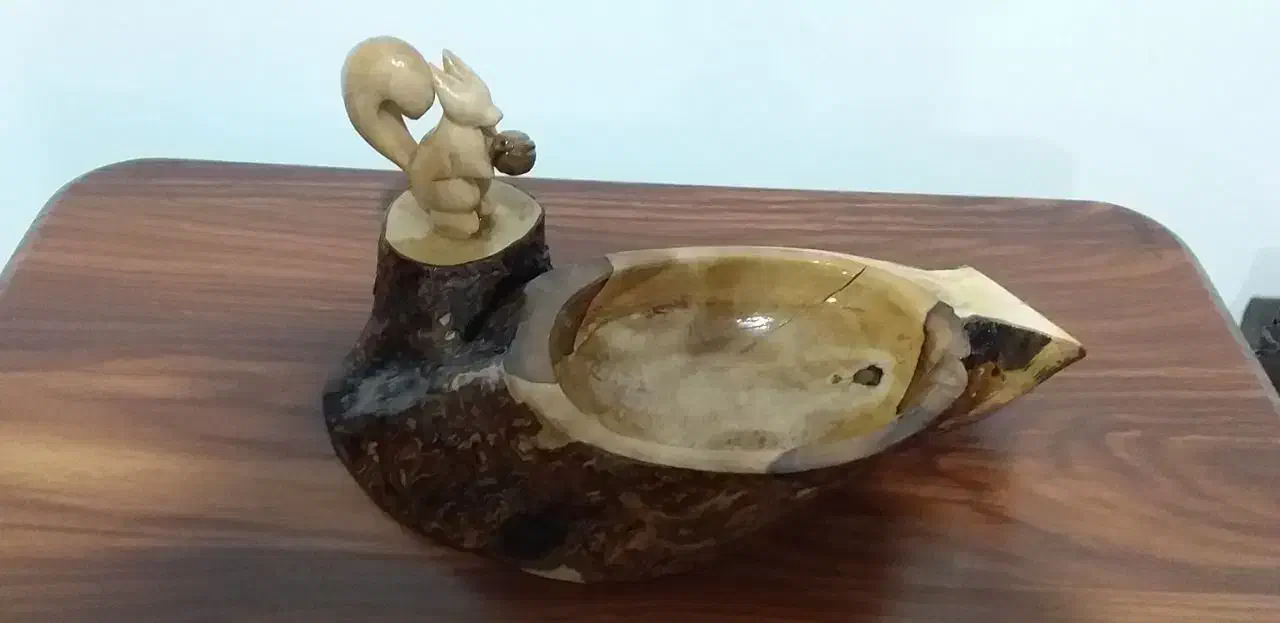 انواع مجسمه های چوبی و همچنین ظرف های چوبی|صنایع دستی و سایر لوازم تزئینی|باقرشهر, |دیوار