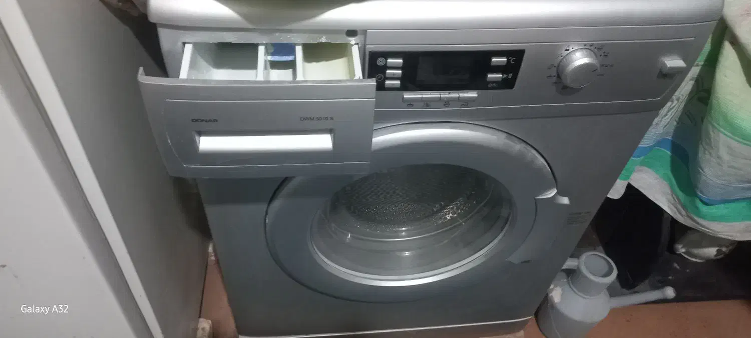 لباسشویی|ماشین لباسشویی و خشککن لباس|پیر بکران, |دیوار