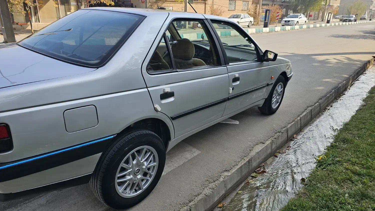 پژو۴۰۵ دوگانه فابریک مدل۹۲|خودرو سواری و وانت|اشنویه, |دیوار