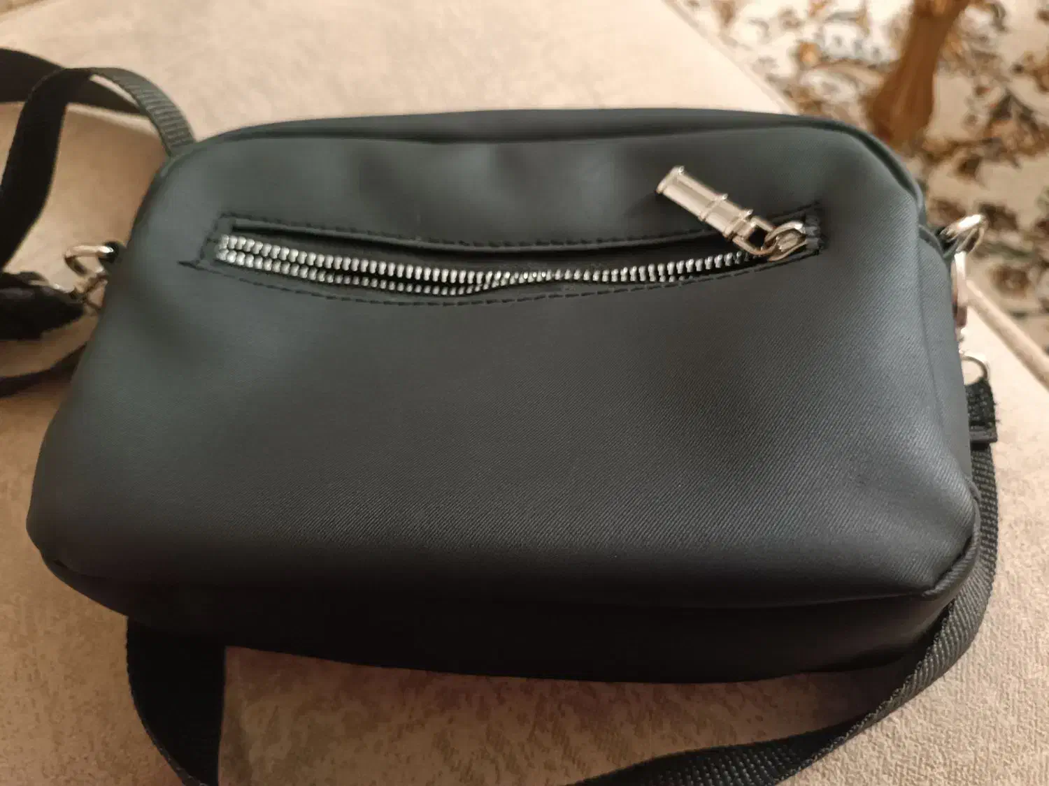 کیف|کیف، کفش، کمربند|بروجرد, |دیوار