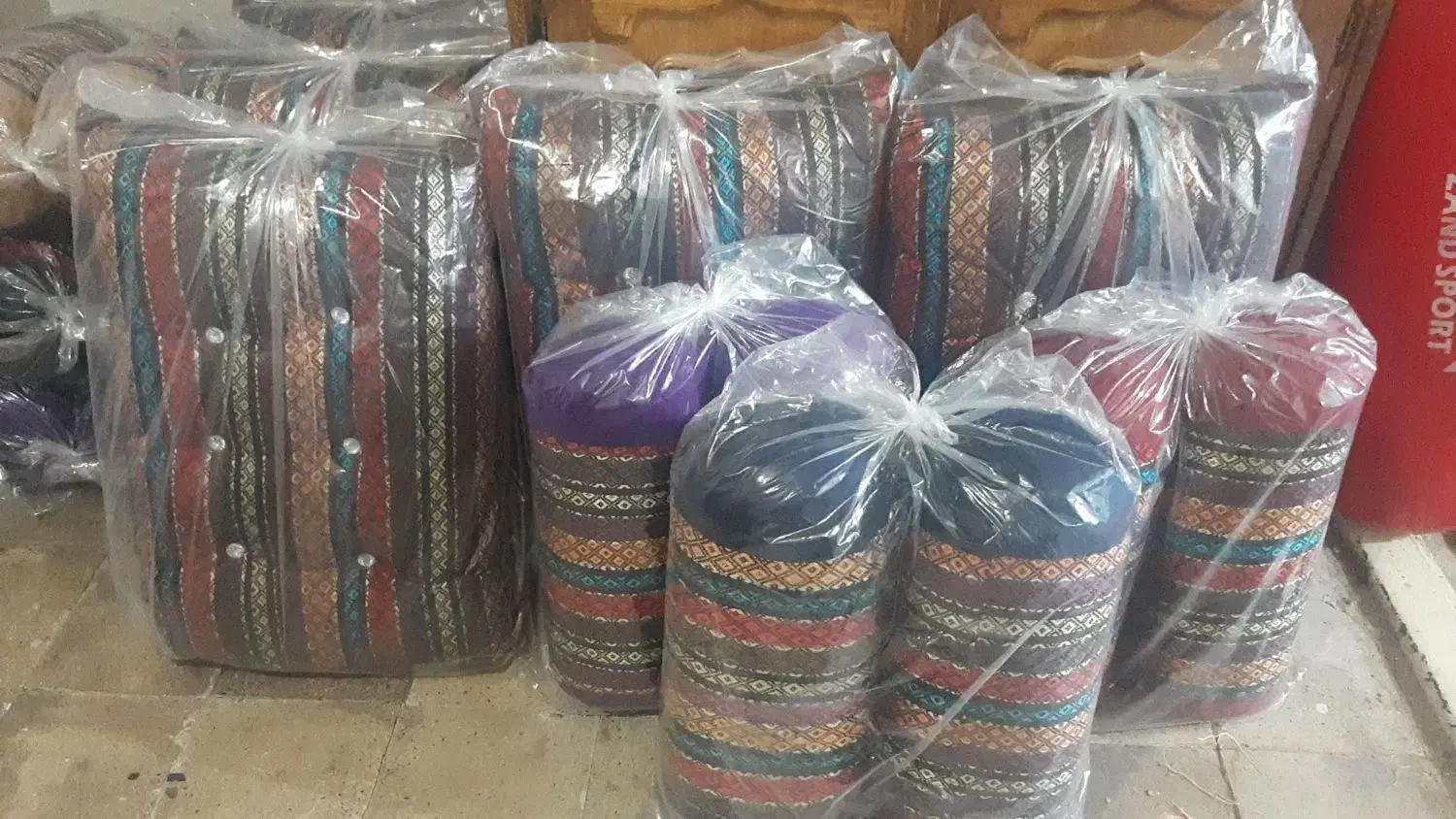 تولید و پخش پشتی وبالش سنتی|پشتی|رشت, حومه رشت|دیوار