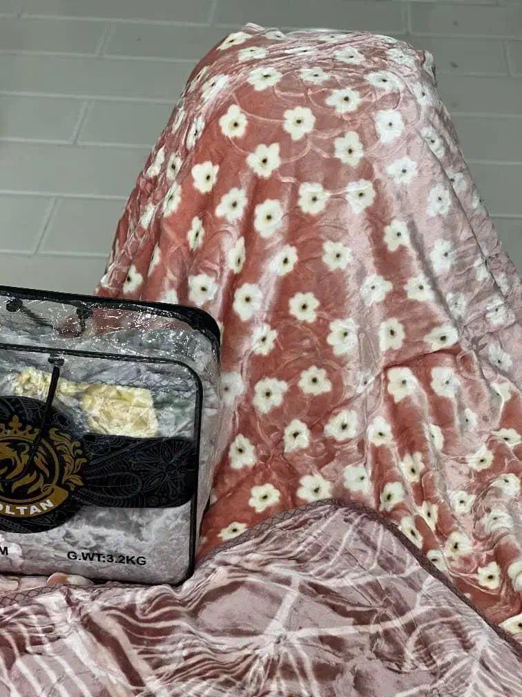 شادیلون|رختخواب، بالش، پتو|زاهدان, |دیوار